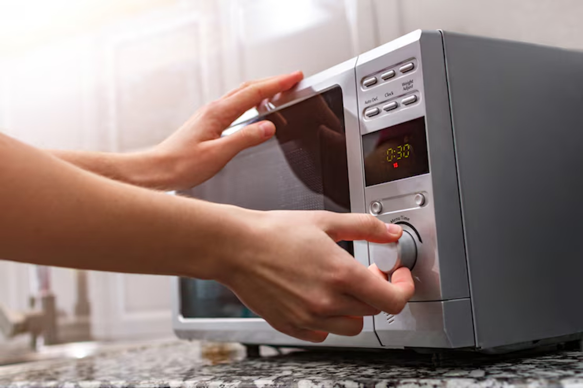 cuire pizza micro-ondes