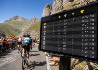 découvrez comment fonctionne le classement de la vuelta homme, les règles essentielles et le système de points pour mieux suivre cette course cycliste emblématique.